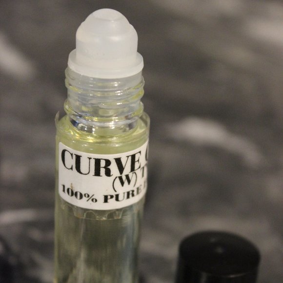 Curve Crush Scented Body Oil 1/3oz Roll On 100% Pure Oil (women) - Picture 1 of 1